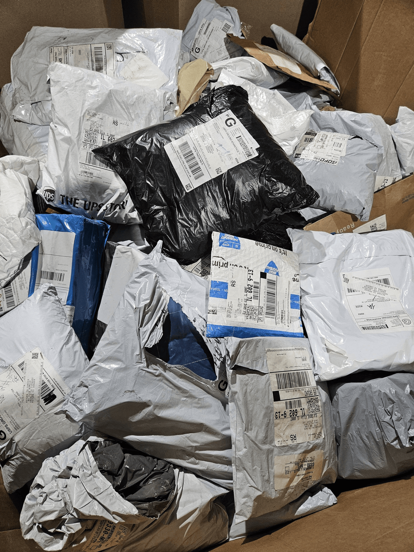 Full Pallet of Genuine Unclaimed Mail - Blue Bird Liquidation